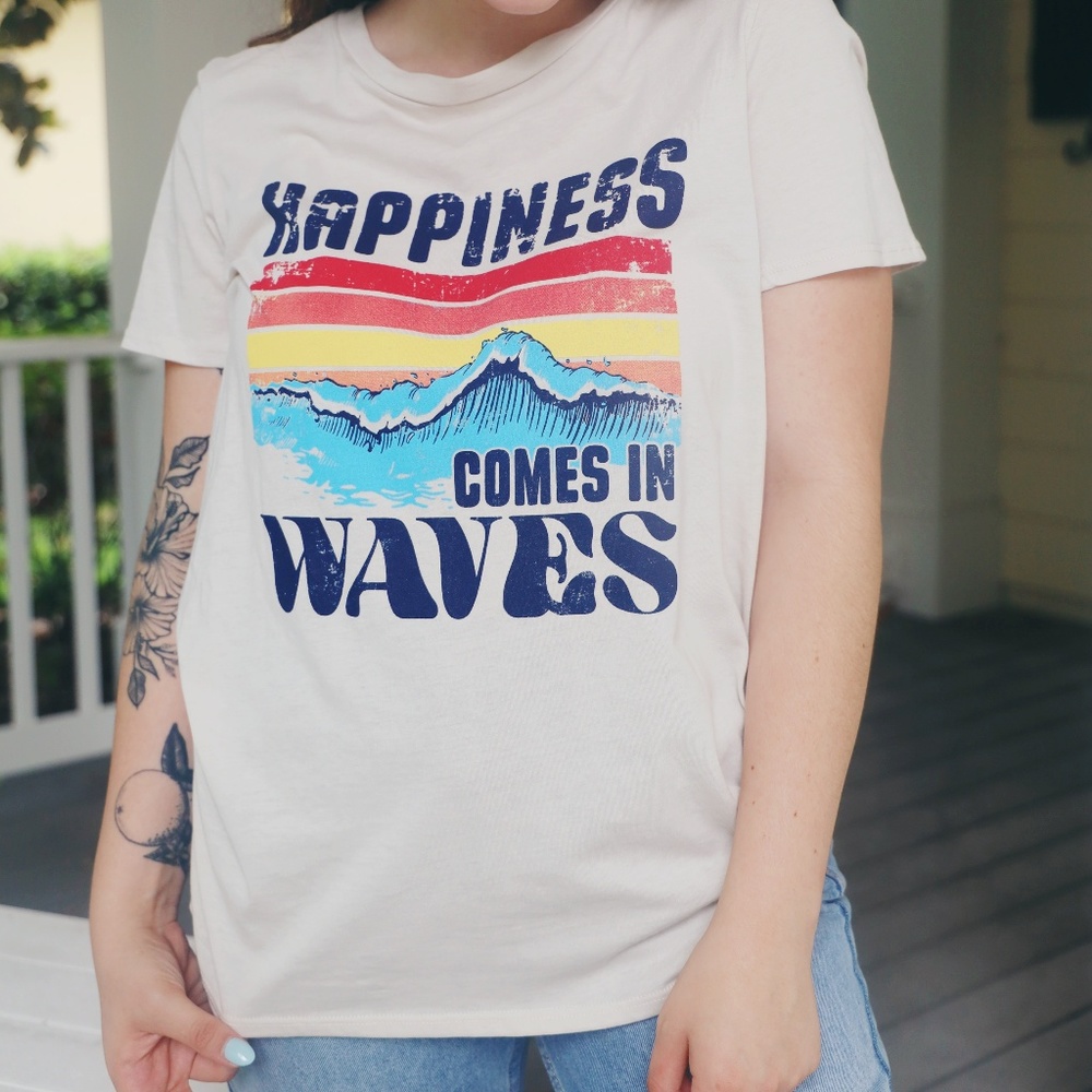Happiness Comes In Waves Graphic Tee Shirt